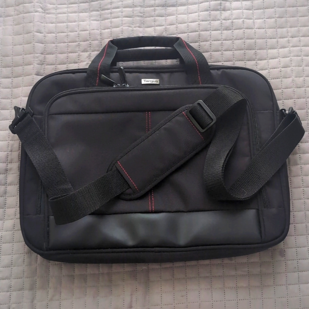 Targus 16" Laptop Bag with Strap NWOT